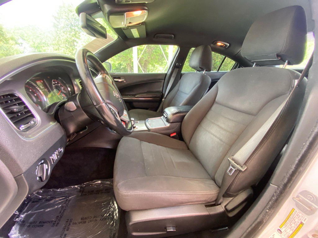 2014 Dodge Charger Image 9