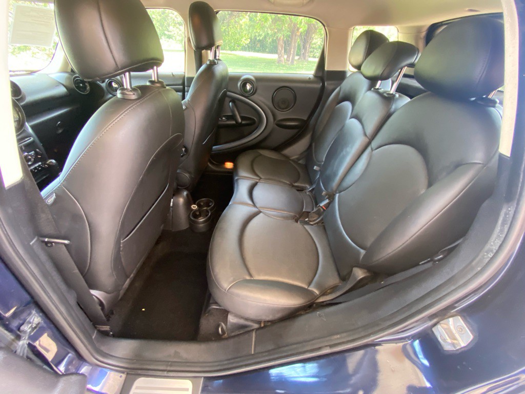 2014 MINI Cooper Image 11
