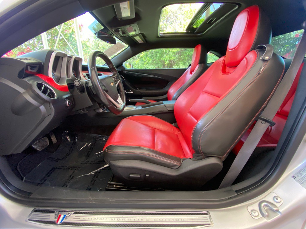 2015 Chevrolet Camaro Image 9