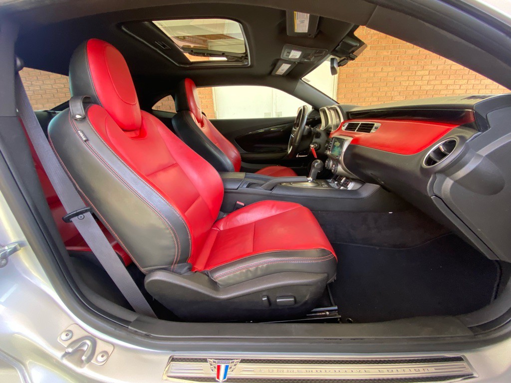 2015 Chevrolet Camaro Image 13