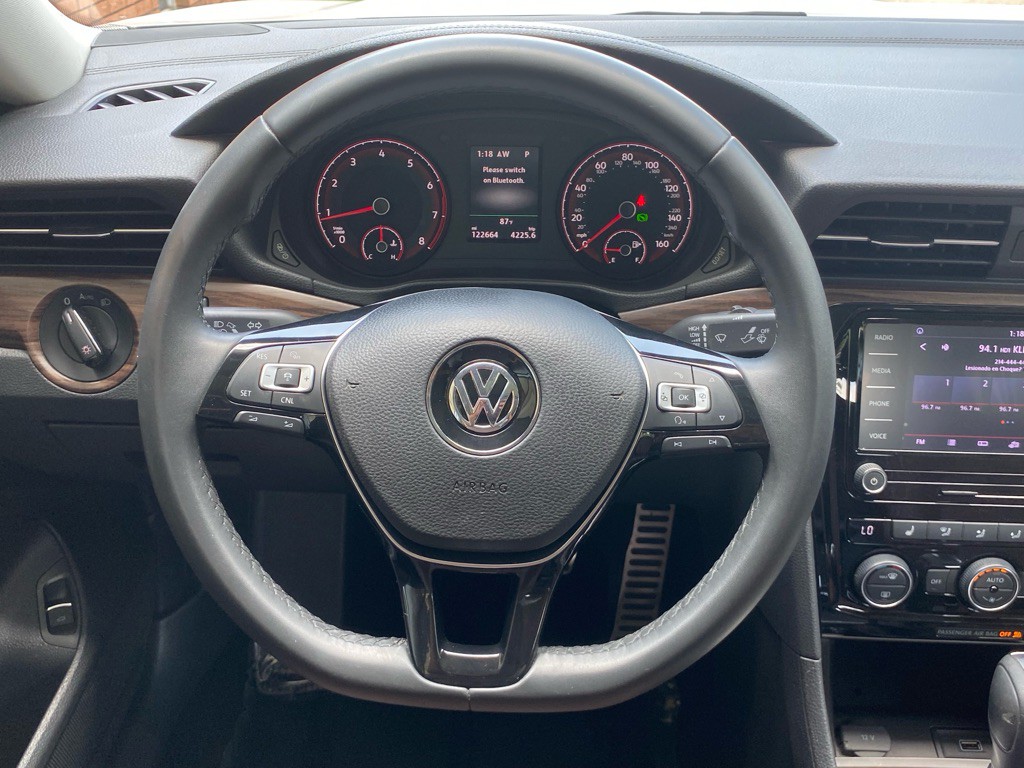2022 Volkswagen Passat Image 16