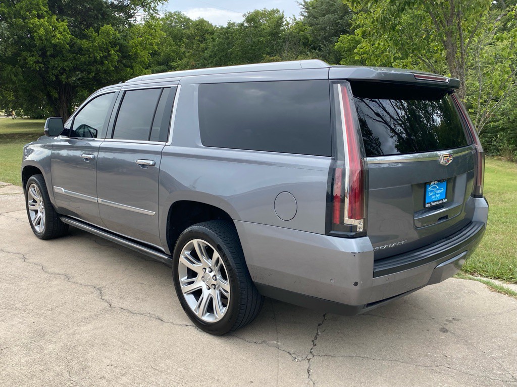 2019 Cadillac Escalade Image 4