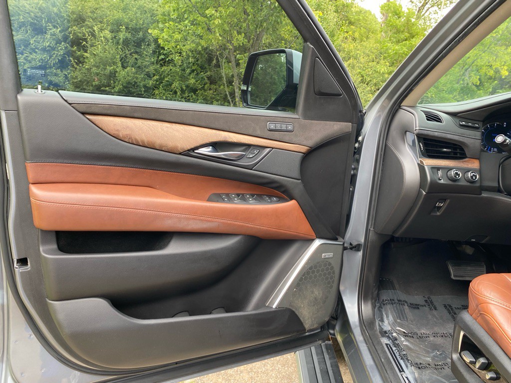 2019 Cadillac Escalade Image 8