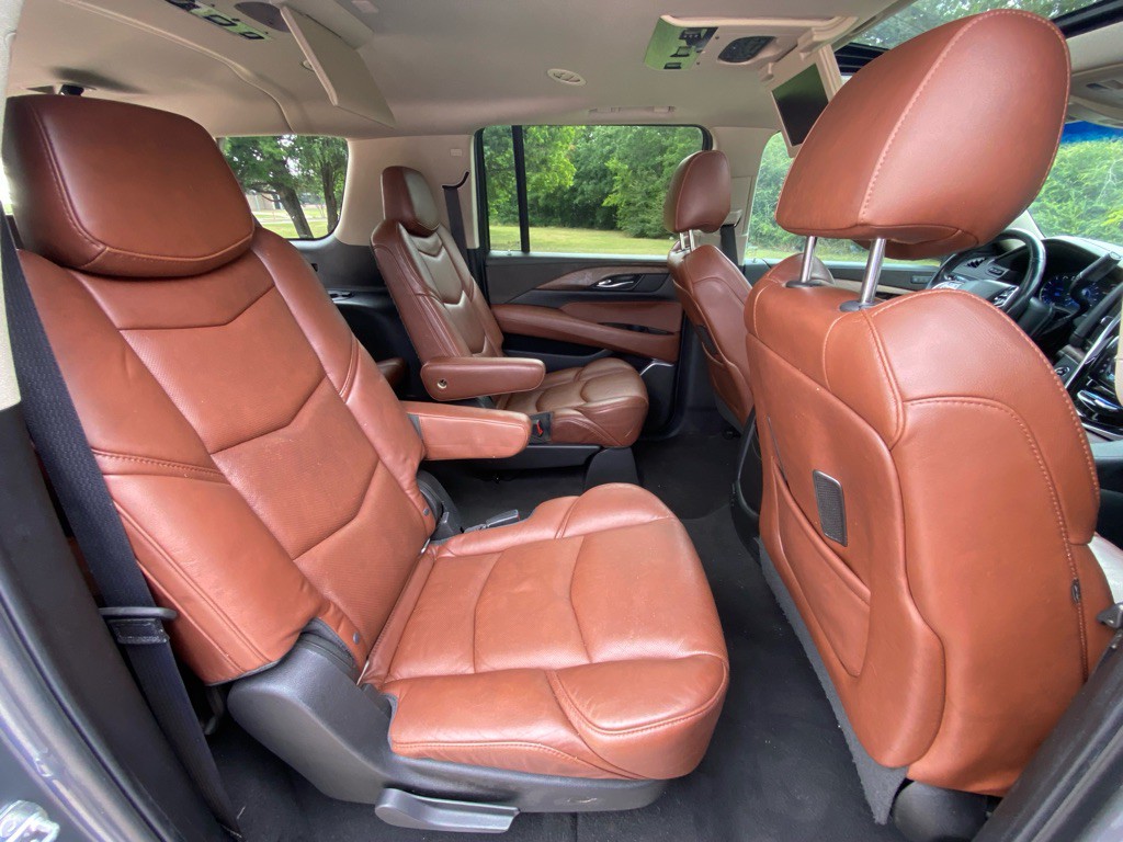 2019 Cadillac Escalade Image 13