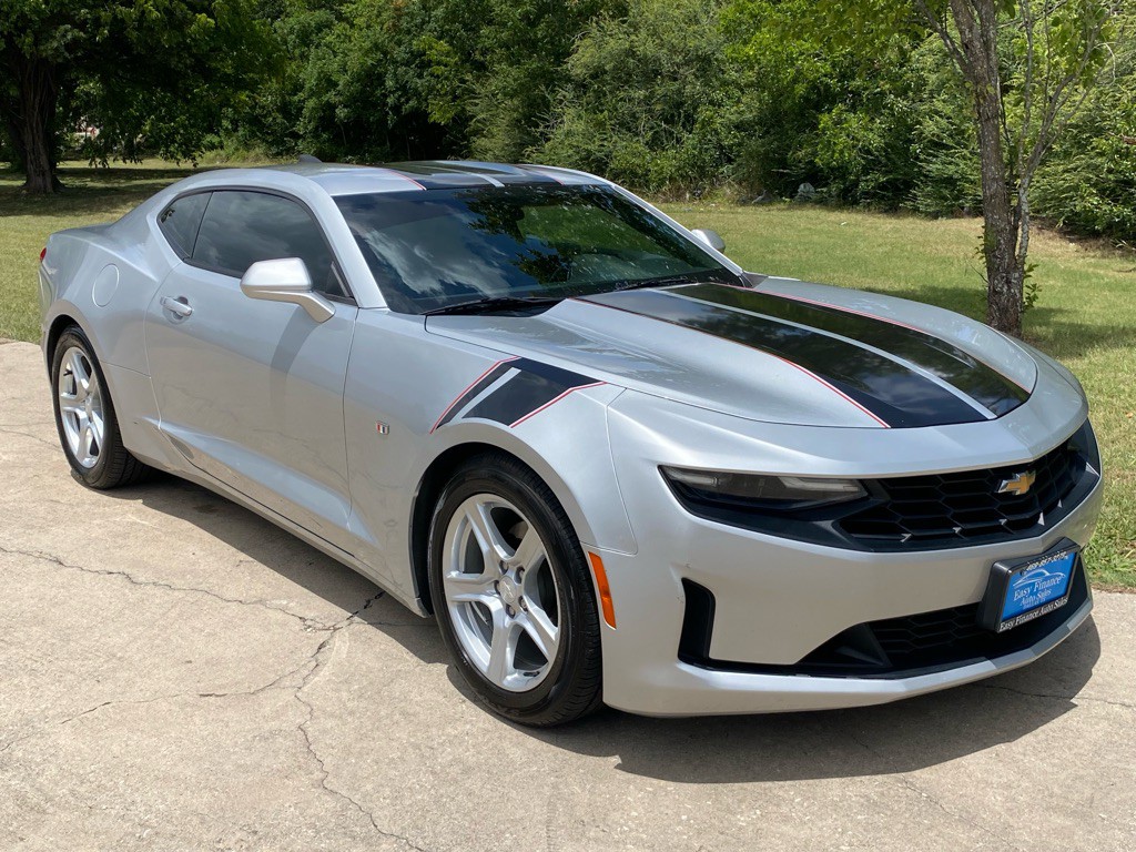 2019 Chevrolet Camaro Image 1