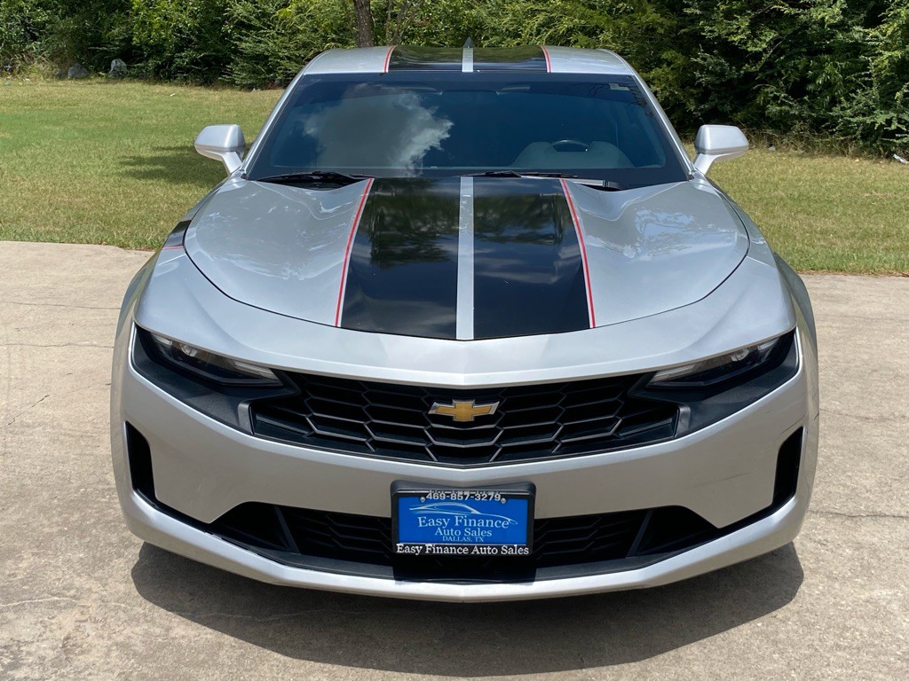 2019 Chevrolet Camaro Image 2