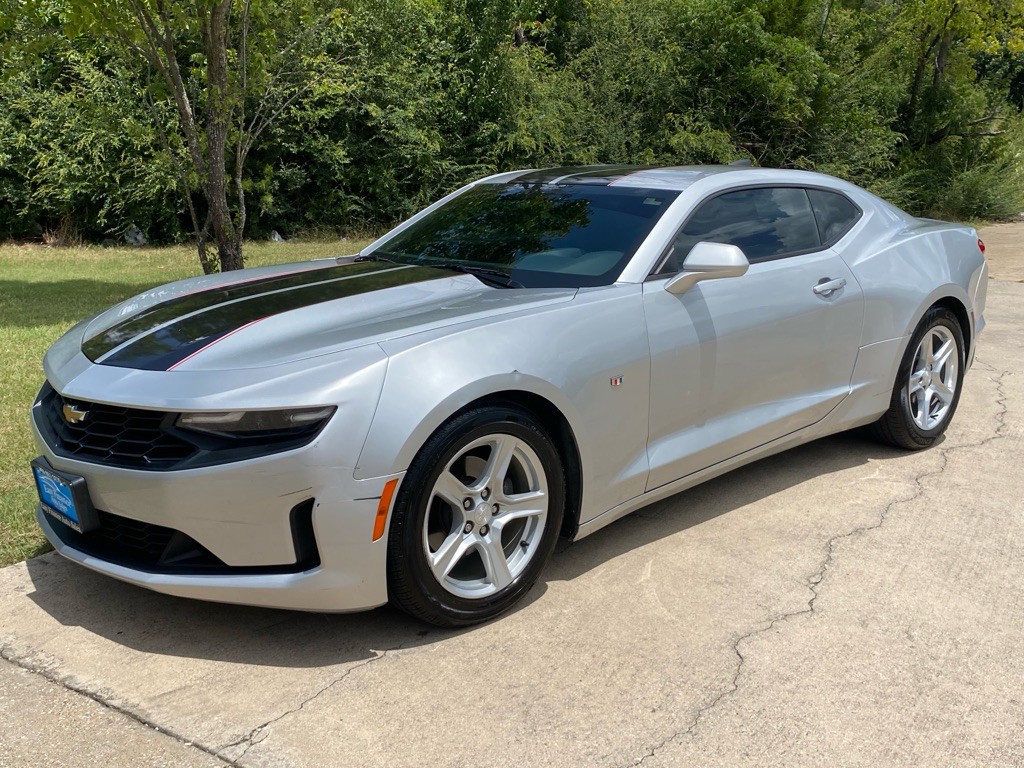 2019 Chevrolet Camaro Image 3