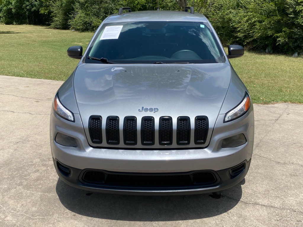 2017 Jeep Cherokee Image 2
