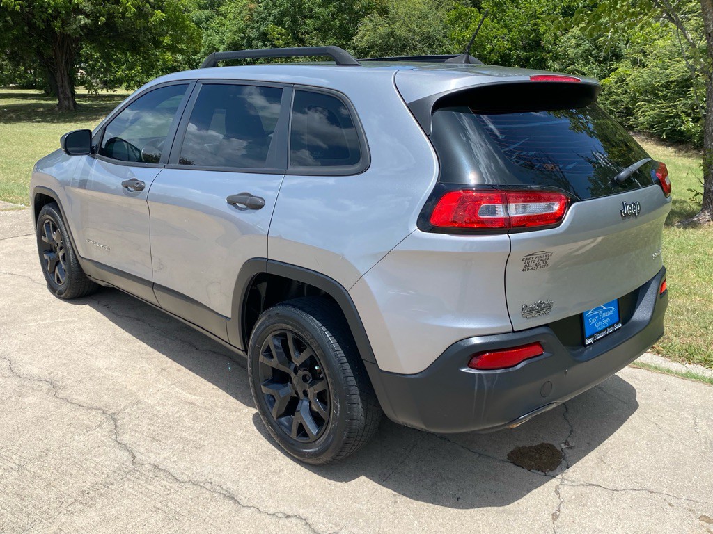 2017 Jeep Cherokee Image 6