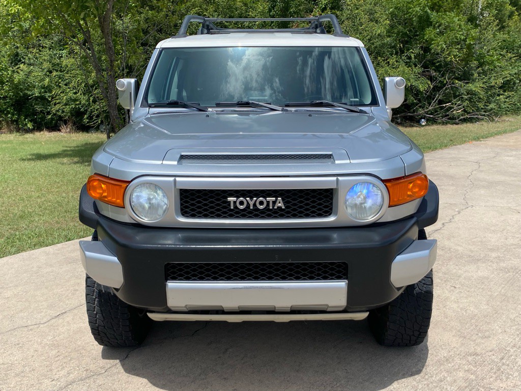 2007 Toyota FJ Cruiser Image 2