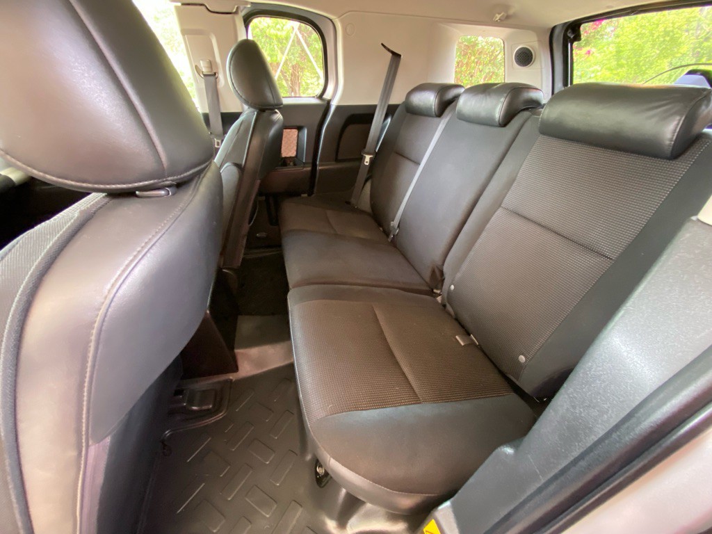 2007 Toyota FJ Cruiser Image 11
