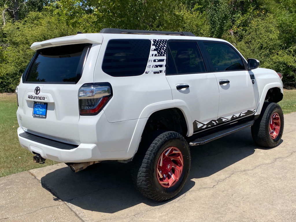 2016 Toyota 4Runner Image 6