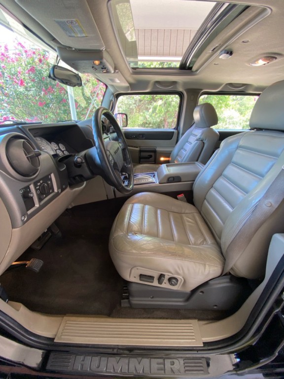 2003 HUMMER H2 Image 9