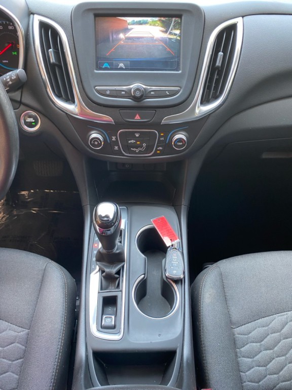 2018 Chevrolet Equinox Image 16
