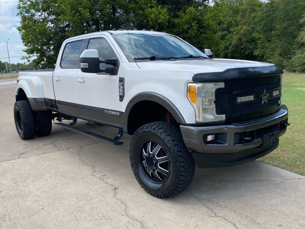 2017 Ford F-350 Image 1