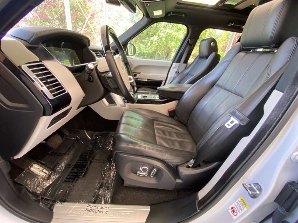 2016 Land Rover Range Rover Image 9
