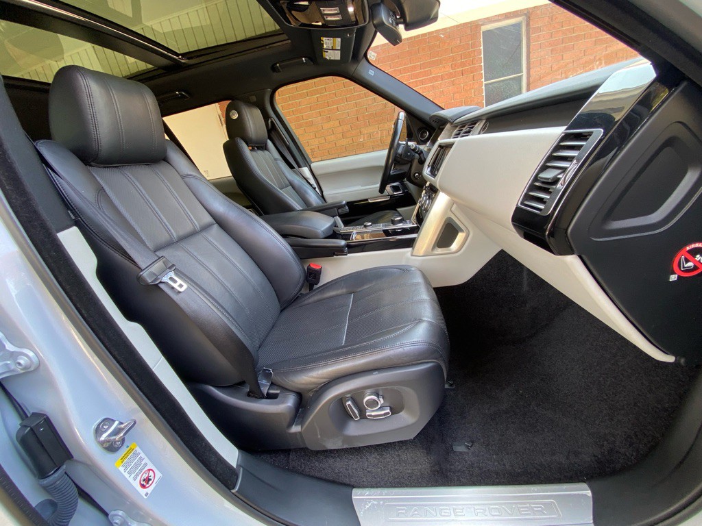 2016 Land Rover Range Rover Image 14