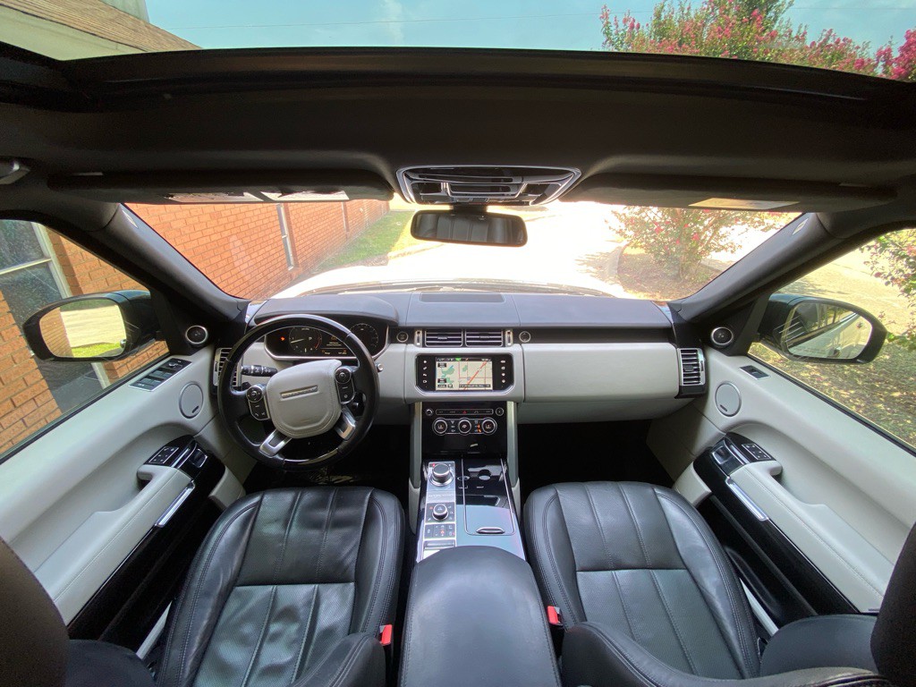 2016 Land Rover Range Rover Image 16