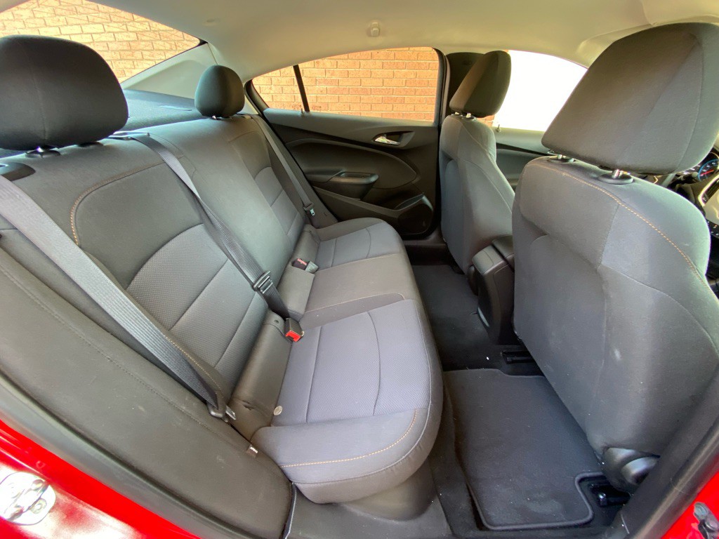 2018 Chevrolet Cruze Image 12