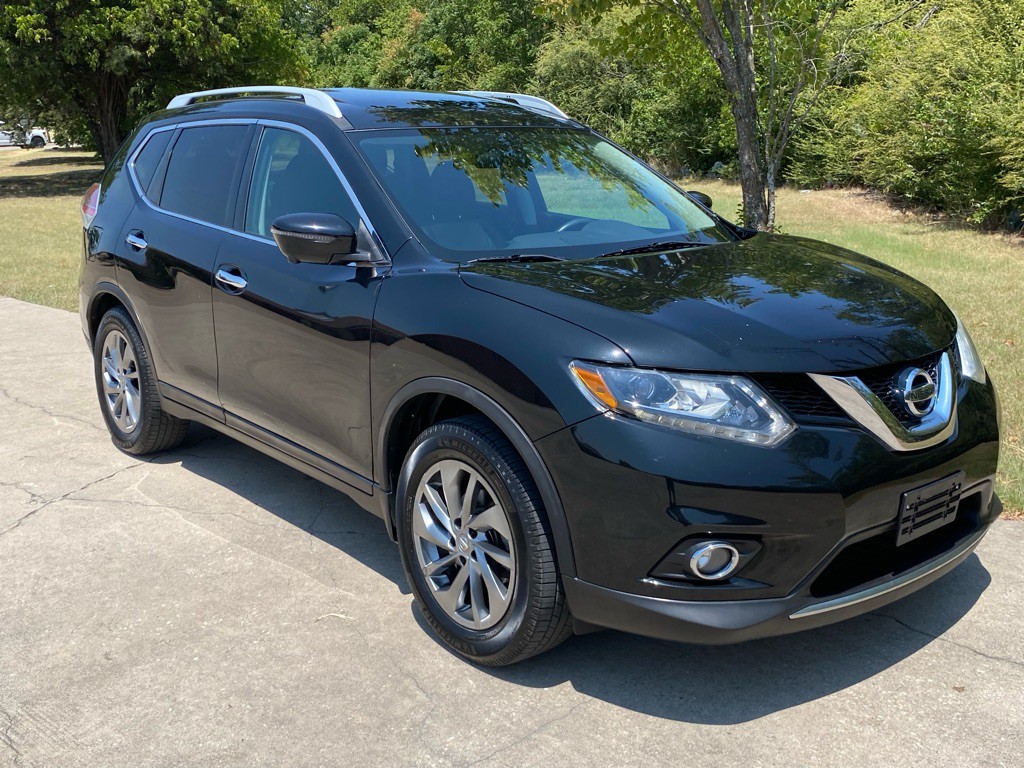 2016 Nissan Rogue Image 1