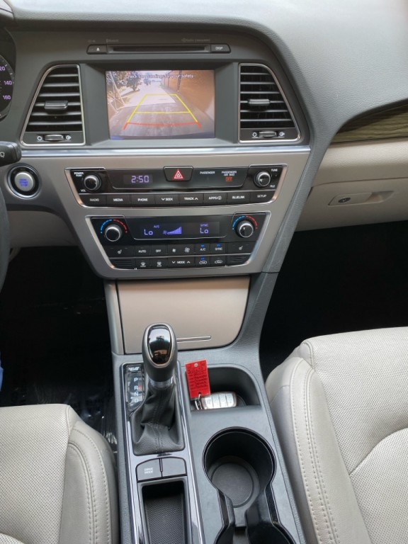 2017 Hyundai Sonata Image 16