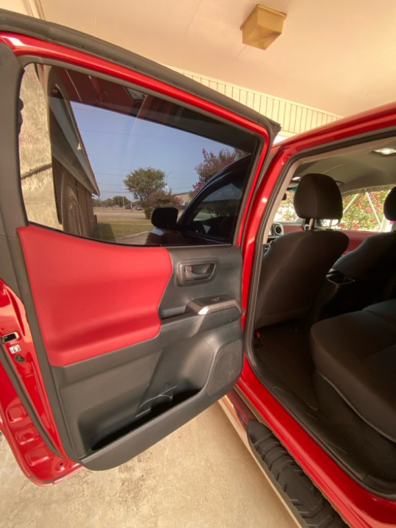 2016 Toyota Tacoma Image 10