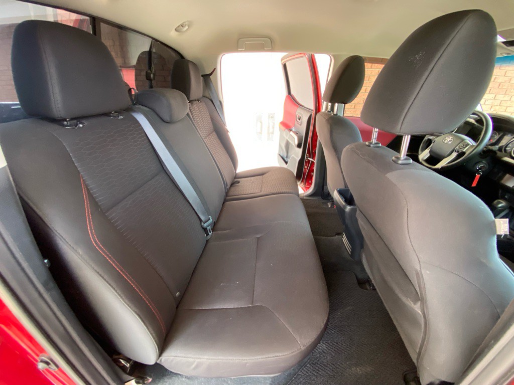 2016 Toyota Tacoma Image 13