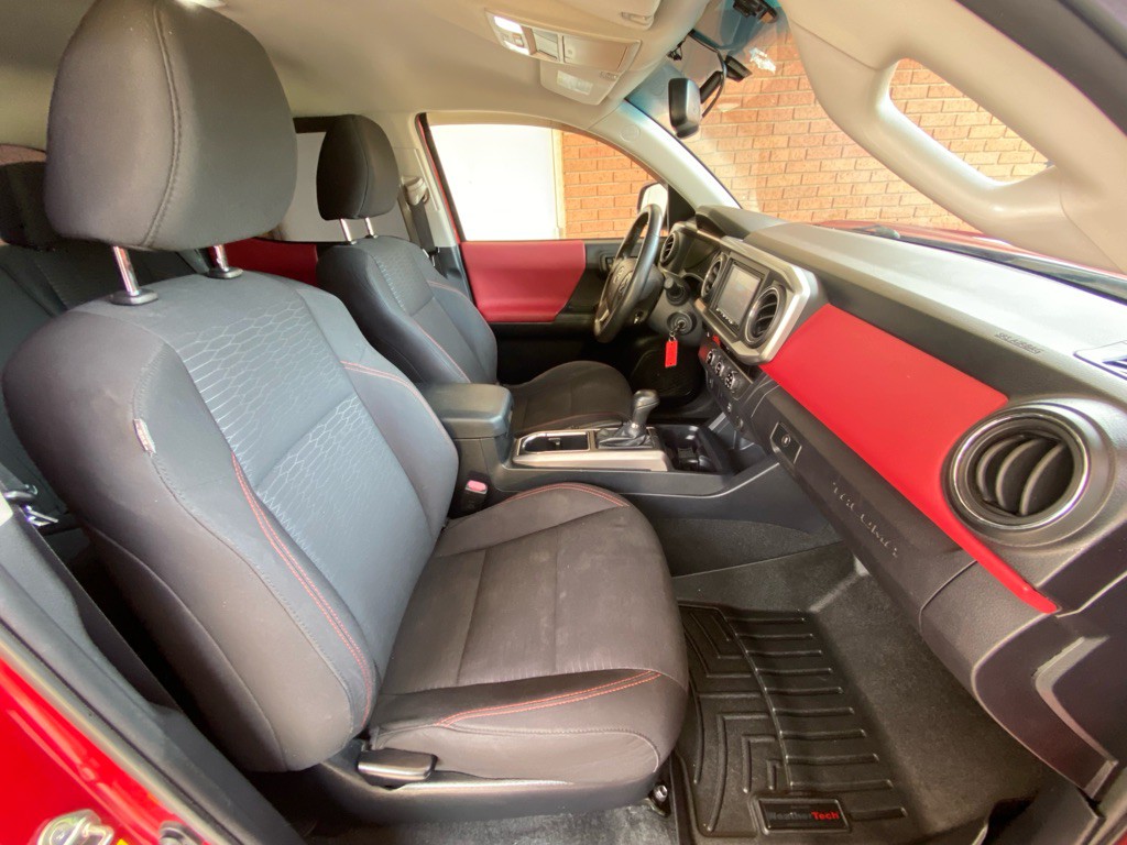2016 Toyota Tacoma Image 14