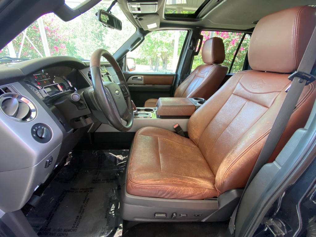 2011 Ford Expedition Image 8