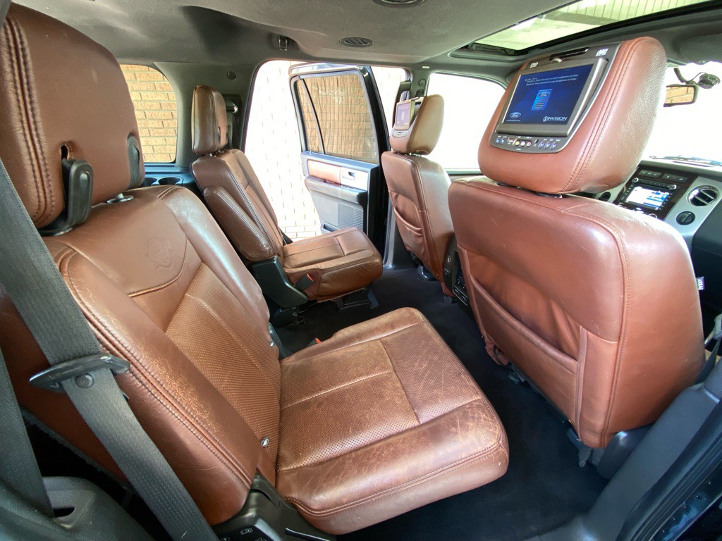 2011 Ford Expedition Image 12