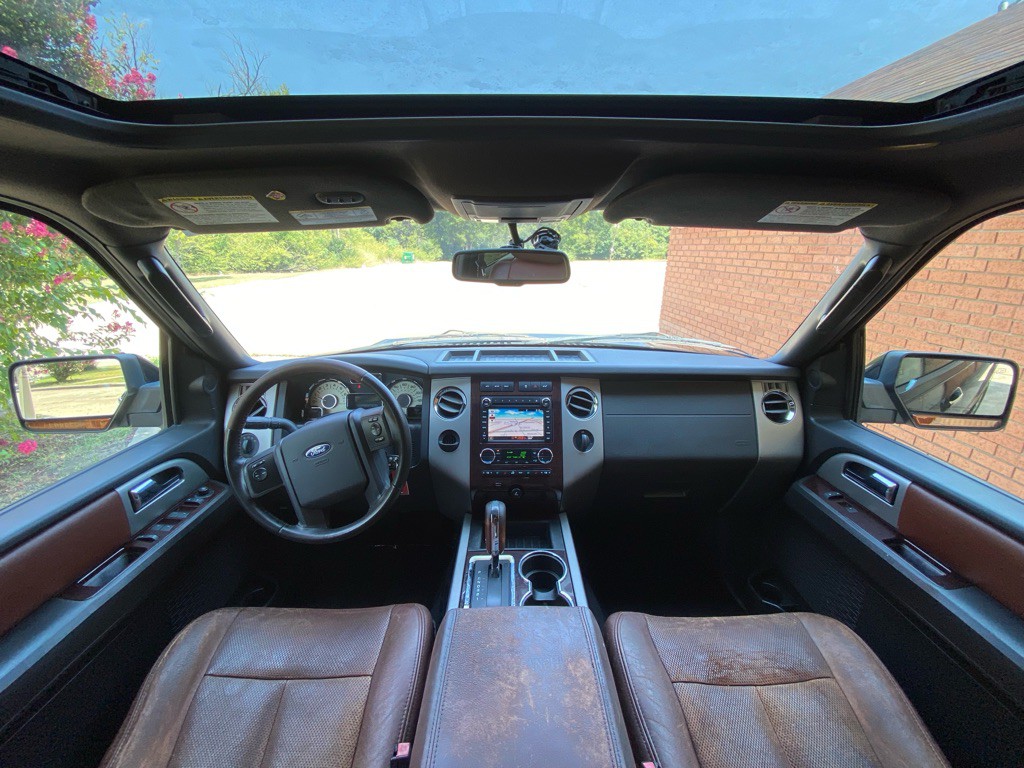 2011 Ford Expedition Image 16