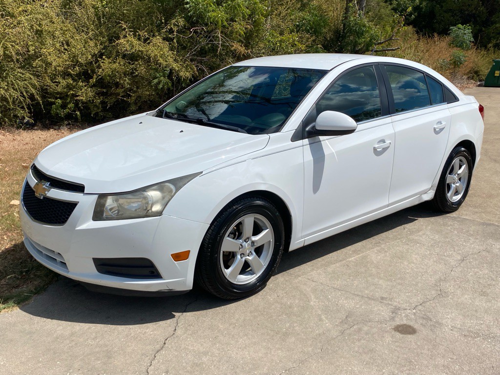 2014 Chevrolet Cruze Image 3