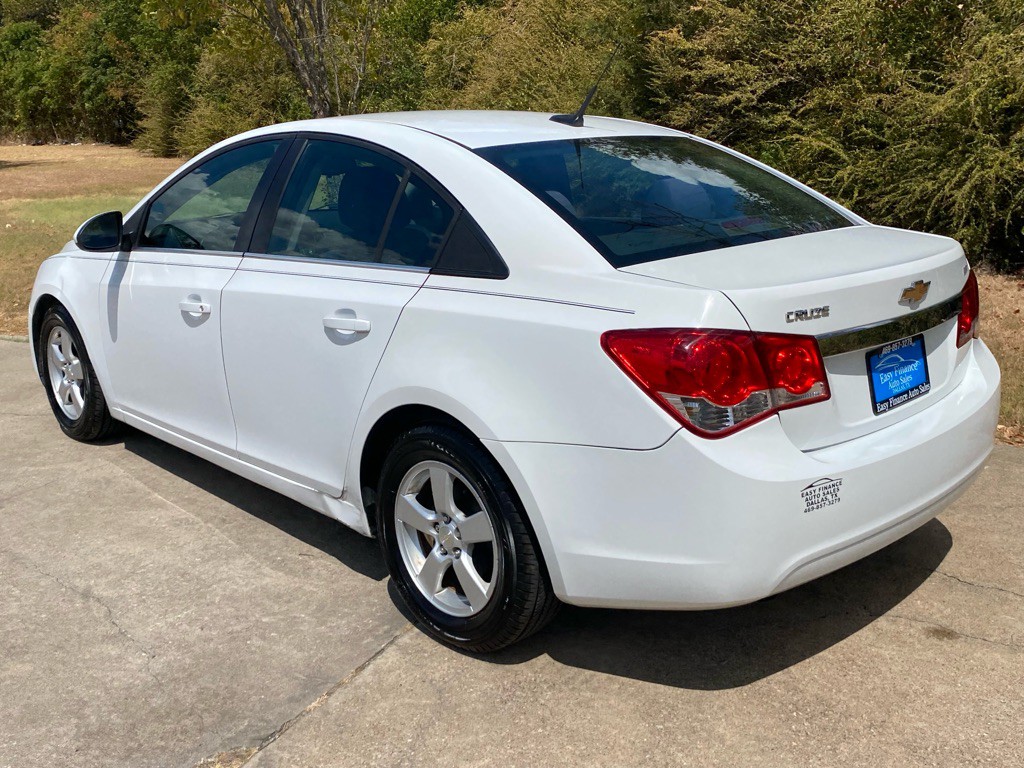 2014 Chevrolet Cruze Image 6