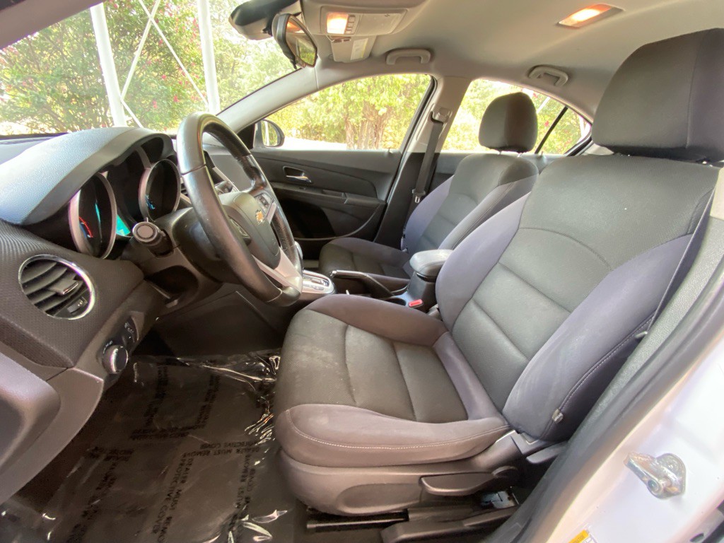 2014 Chevrolet Cruze Image 9