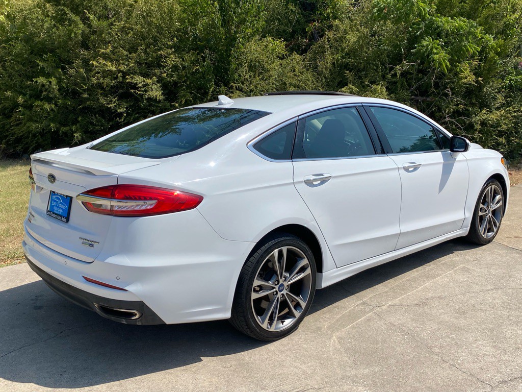 2020 Ford Fusion Image 4