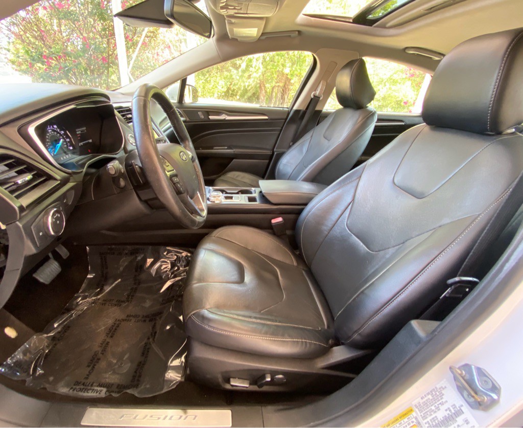 2020 Ford Fusion Image 9