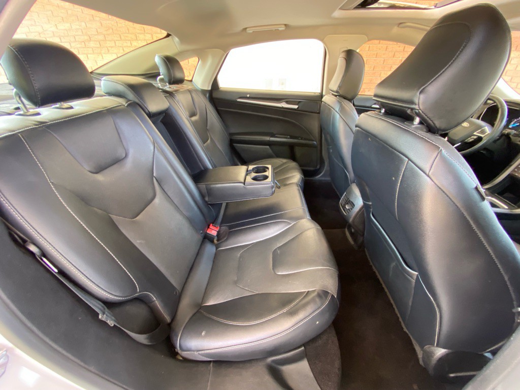 2020 Ford Fusion Image 12
