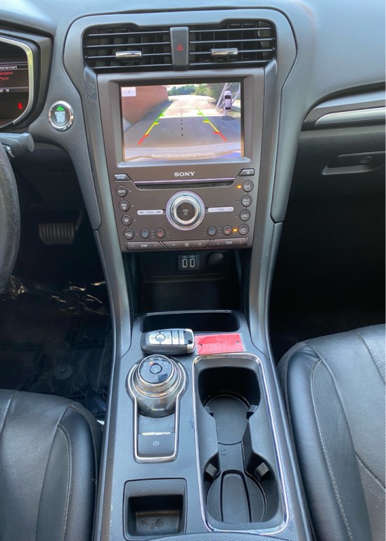 2020 Ford Fusion Image 16