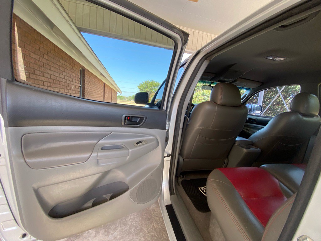2006 Toyota Tacoma Image 10