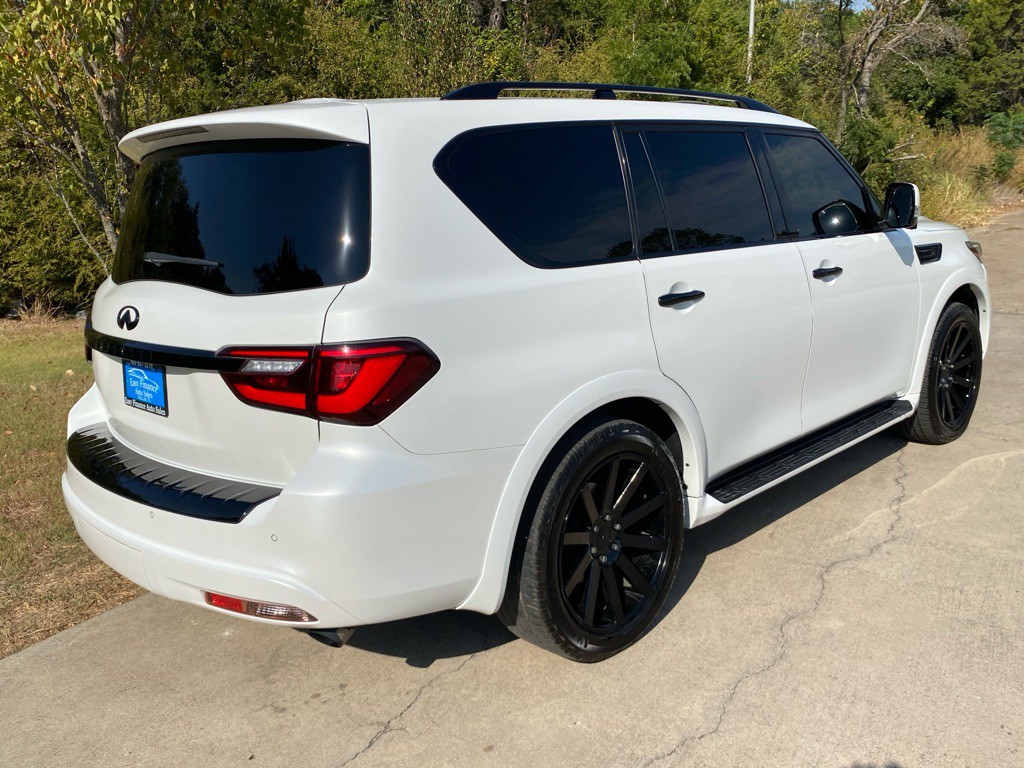 2018 INFINITI QX80 Image 6