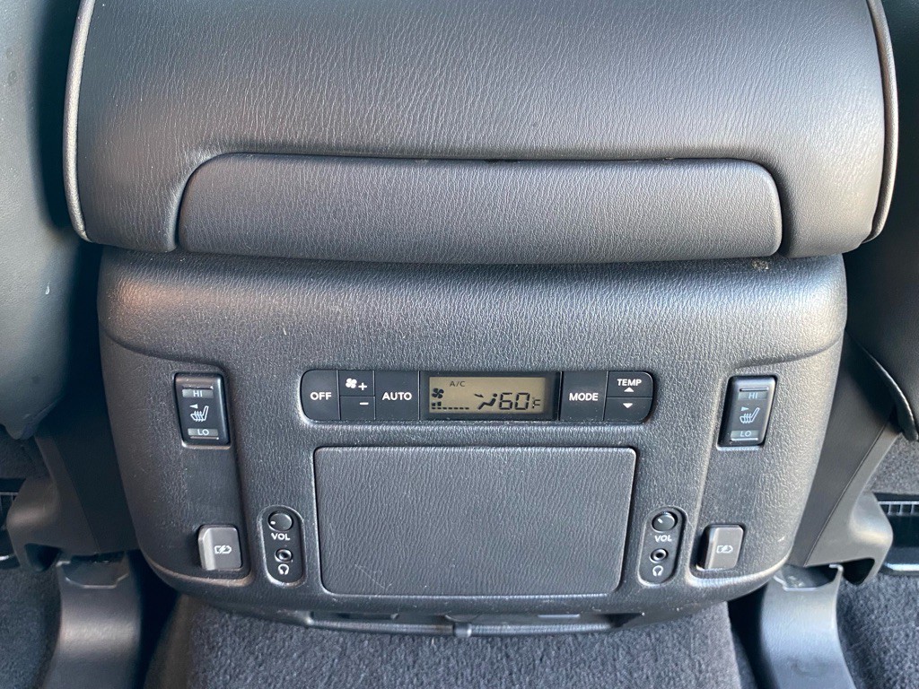 2018 INFINITI QX80 Image 10
