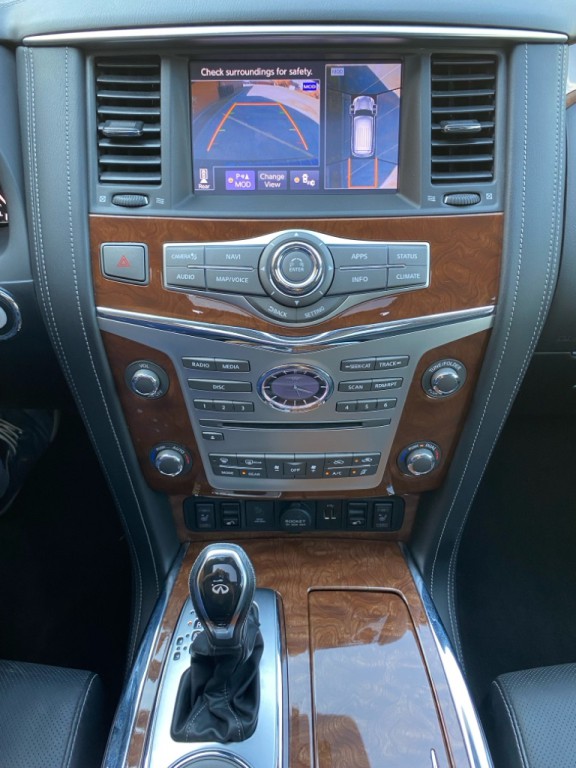 2018 INFINITI QX80 Image 18