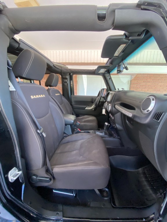 2015 Jeep Wrangler Image 15