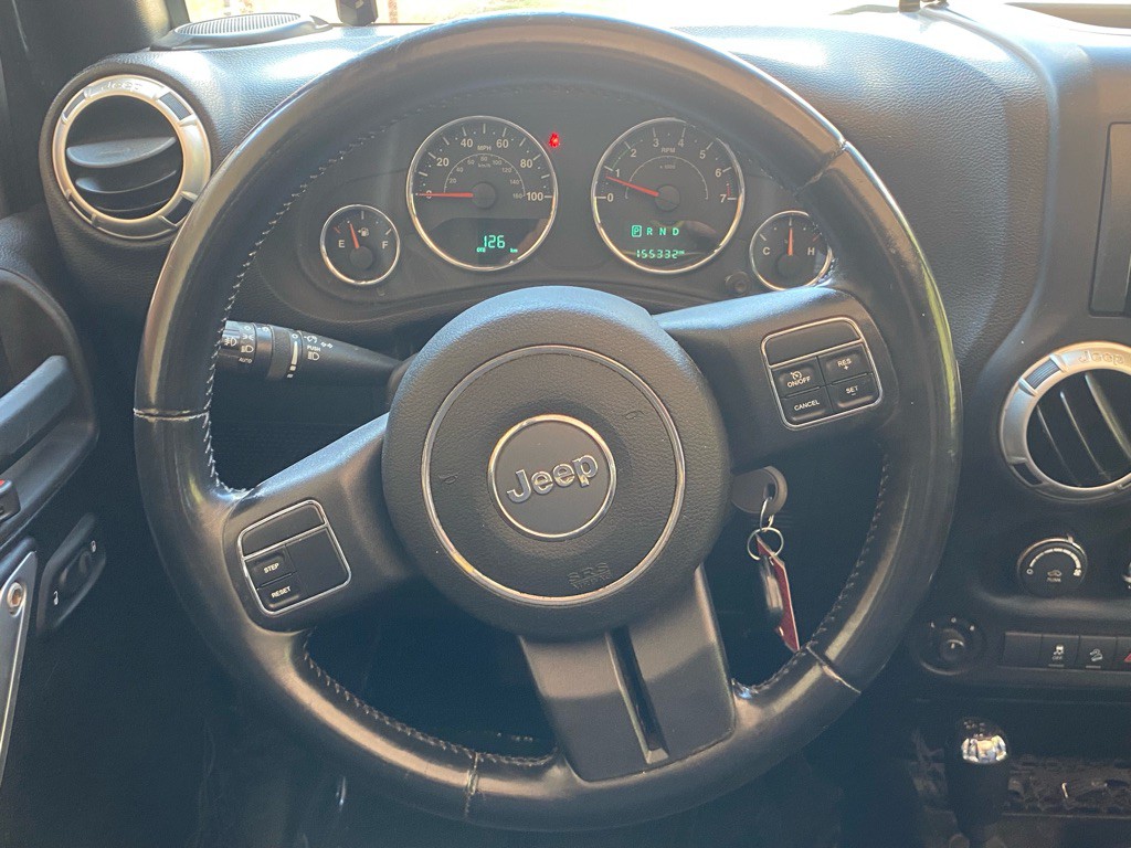 2015 Jeep Wrangler Image 18
