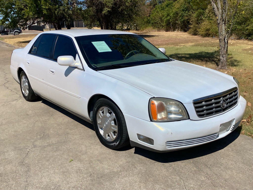 2004 Cadillac DeVille Image 1