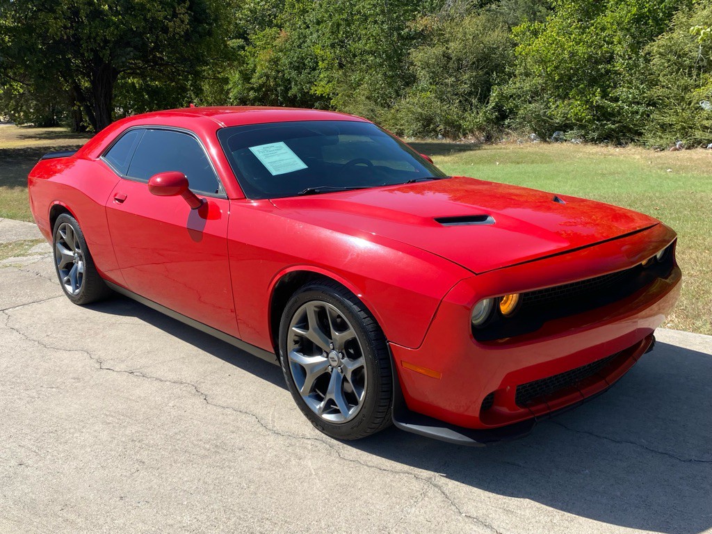 2017 Dodge Challenger Image 3