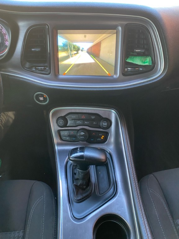 2017 Dodge Challenger Image 16