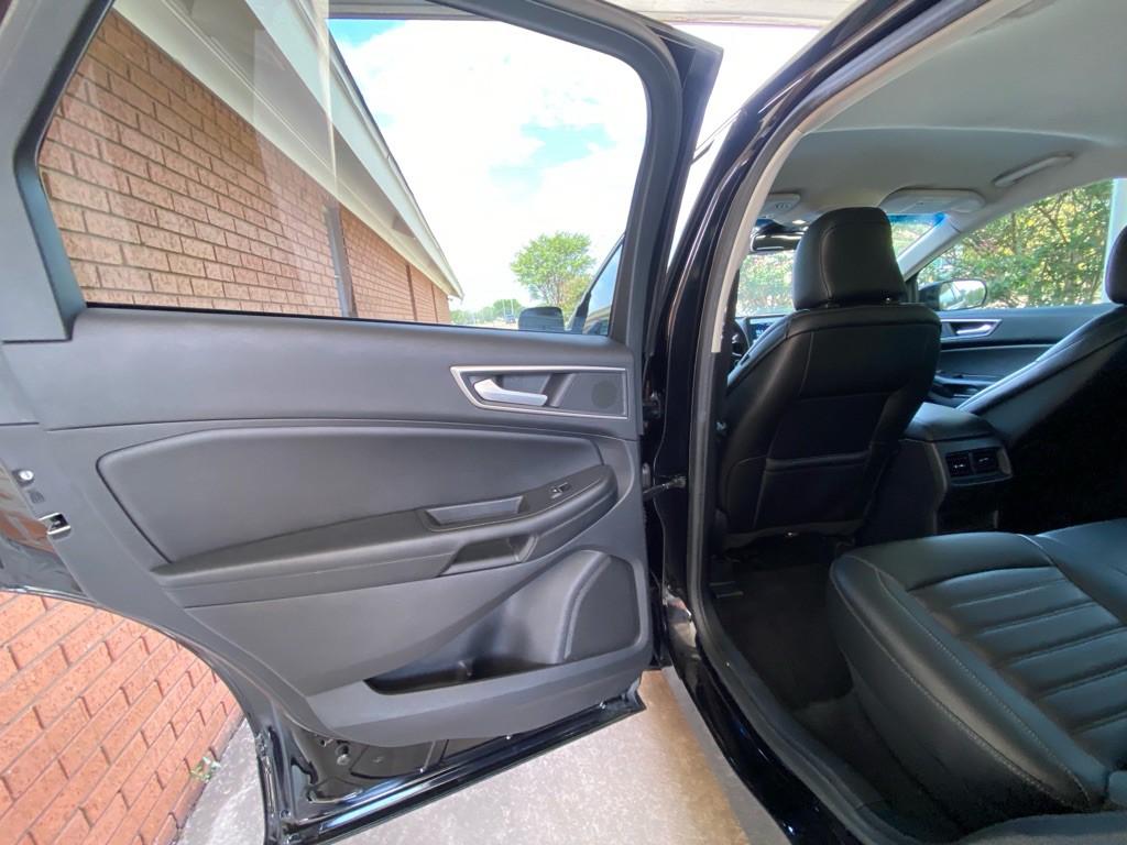 2021 Ford Edge Image 10