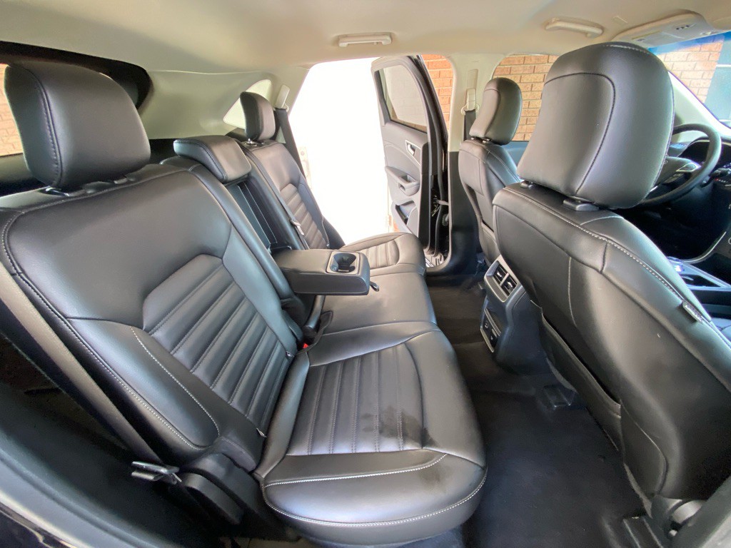 2021 Ford Edge Image 12