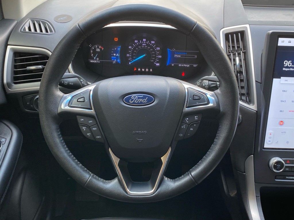 2021 Ford Edge Image 16